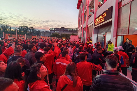La bronca en Independiente ahora es por la marca de ropa
