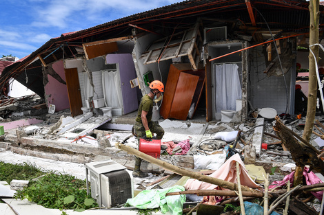 Hay 69 muertos por un terremoto en Filipinas