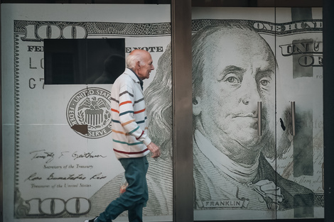 El Tesoro colocó otros u$s 400 millones para forzar la estabilidad cambiaria