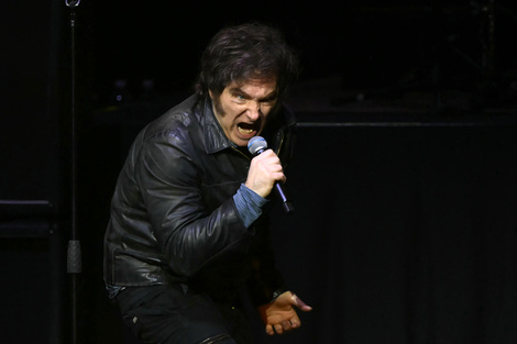 Javier Milei durante su show en el Movistar Arena