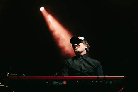 Fernández, al piano. (Fuente: Gentileza)