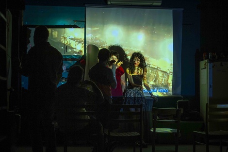 "Se puede hacer teatro en una plaza, en una casa, sólo se necesita voluntad"