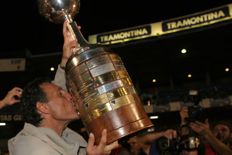 La cosecha del amor: los 11 títulos de Russo como entrenador