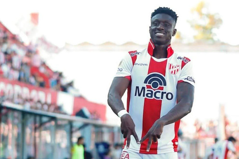 Jhon Córdoba, goleador en Córdoba.