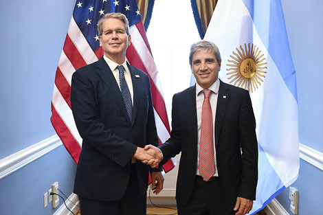 Scott Bessent, secretario del Tesoro de EE.UU. Luis Caputo, ministro. ¿Traspaso del timón?