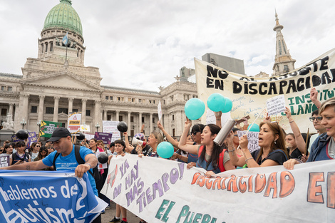 Tras ganar parcialmente la pelea por las pensiones, la discapacidad sigue exigiendo que se aplique la ley