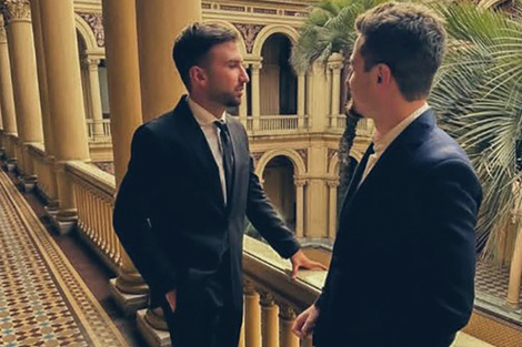 Los criptobros Mauricio Novelli y Manuel Terrones Godoy en la Casa Rosada.