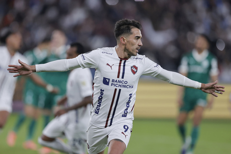 El argentino Lisandro Alzugaray, de muy buen partido en el baile de Liga de Quito a Palmeiras.