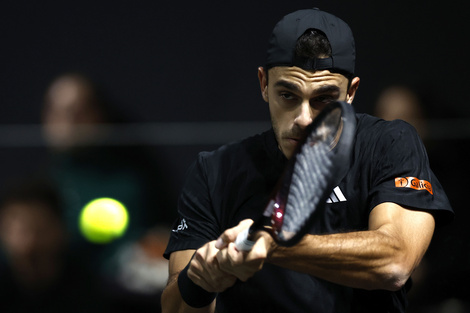 Un triunfo y una derrota en el arranque del Masters 1000 de París