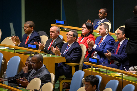 Estados Unidos, el bloqueo y una paliza diplomática tras otra