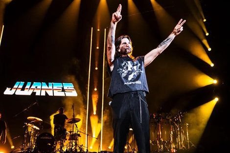 Juanes afinzó su idilio con el público argentino.  (Fuente: Imagen web)