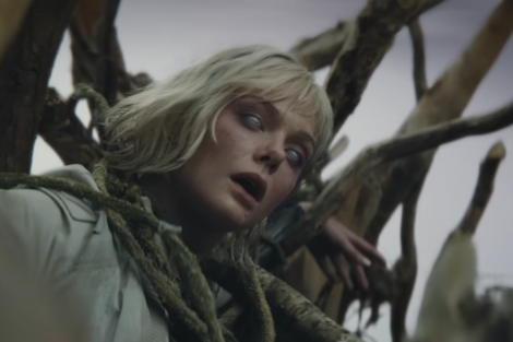 "Depredador: Tierras Salvajes" aterriza en cines con Elle Fanning como protagonista 