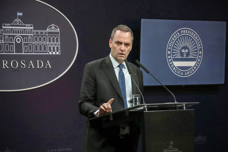 "Mal que le pese": la tajante respuesta de Manuel Adorni a Mauricio Macri