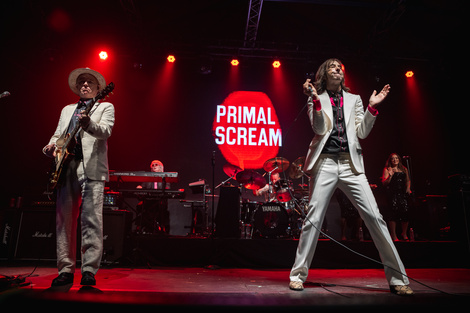 Primal Scream lideró una ceremonia entre el rock y el dance 