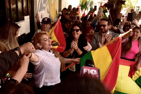 Bolivia: Jeanine Añez salió de la cárcel