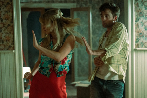 Jennifer Lawrence y Robert Pattinson ofrecen actuaciones comprometidas.