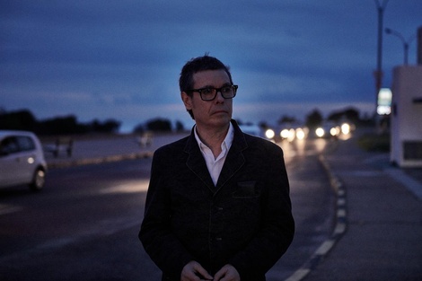 Fernando Cabrera brindará un concierto íntimo gratuito pero con cupo limitado.