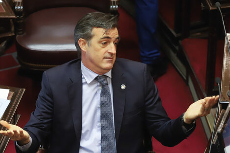 Esteban Bullrich reveló que sufre una compleja enfermedad degenarativa muscular que afecta el habla