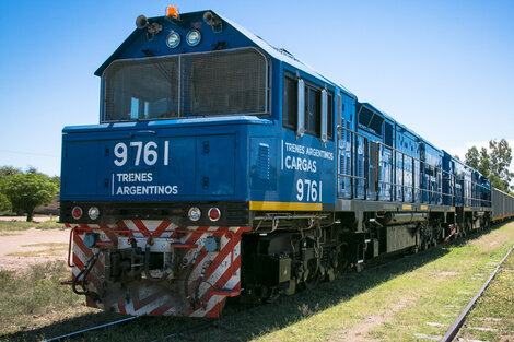 El Gobierno firmó un acuerdo para fabricar más de mil vagones de tren