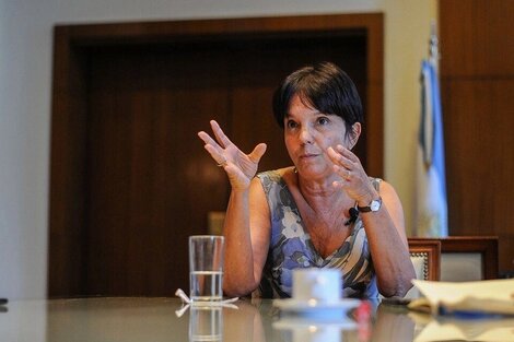 Mercedes Marcó del Pont: “Macri desfinanció al Estado y salió a endeudarse para bancar la timba financiera”