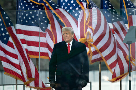 Martín Becerra sobre el bloqueo de las redes sociales de Donald Trump: “Es problemático que las plataformas se comporten como policías del contenido”