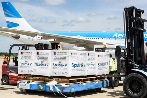 Aerolíneas Argentinas confirmó un nuevo vuelo a Rusia para traer 400 mil dosis de la vacuna Sputnik V