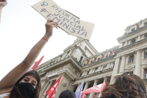 8M con el foco de los reclamos en la Justicia: “En las oficinas judiciales hay una cultura patriarcal”