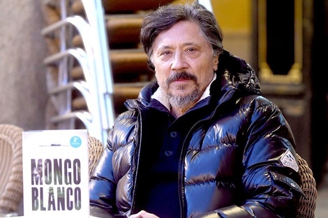 Carlos Bardem: "Hay que ser siempre críticos con el discurso oficial"