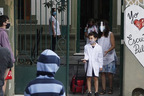 Docentes repudiaron la reforma educativa de Larreta: "Acordaron la mano de obra gratuita con empresas"