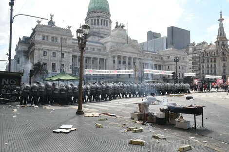 El Gobierno porteño vallará el Congreso durante el debate del acuerdo con el FMI en el Senado