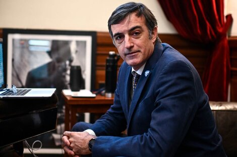 Qué es ELA, la dura enfermedad que sufre Esteban Bullrich, que fue homenajeado en el Senado