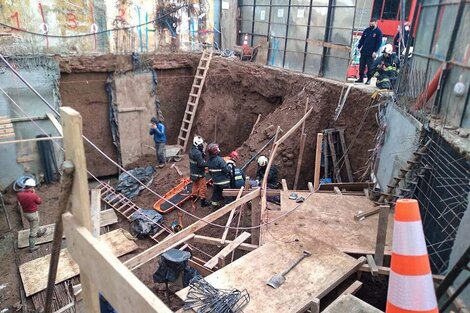 Tres trabajadores heridos por un derrumbe de obra en construcción en Palermo