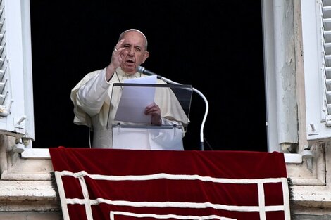 El Papa Francisco fue internado por una operación programada