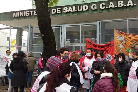 Docentes realizan jornadas de protesta con paro contra la presencialidad plena en la Ciudad