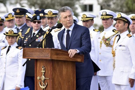 Mauricio Macri hizo escala en Brasil y vuelve a la Argentina, donde lo espera la Justicia