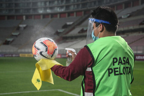 Humor: ¡Vuelve el Fútbol! Arranca la Copa Infectadores de América