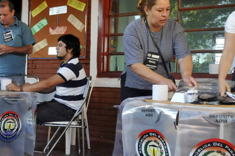 Elecciones internas en Paraguay: eligen a los candidatos para las municipales de octubre