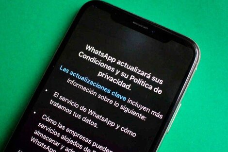 El Gobierno extendió la regulación a WhatsApp que prohíbe implementar "nuevas políticas de privacidad"