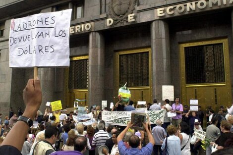 A 20 años del corralito, la pesadilla económica de miles de ahorristas