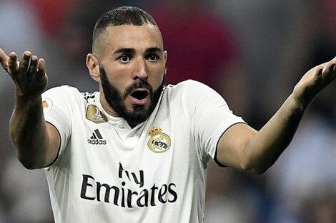 El futbolista Karim Benzema fue condenado a un año de cárcel por el caso "sextape"