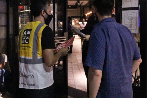 Clausuraron un restaurante en Recoleta por no cumplir con las nuevas restricciones