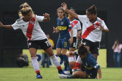 Comienza el torneo de fútbol femenino de la AFA