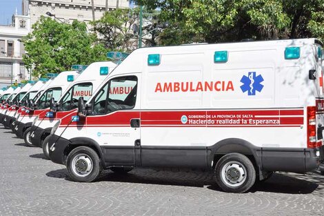 Salta: El gobierno entregó  seis ambulancias de mediana complejidad