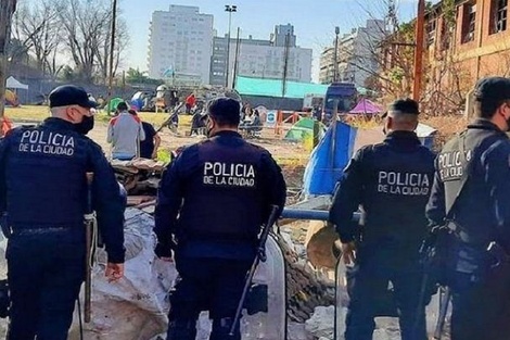 Barrio 21-24: familias reclaman una vivienda digna en Barracas