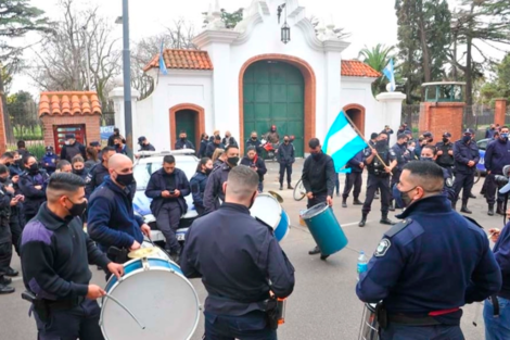 Reunión clave en Olivos por el conflicto con la Bonaerense