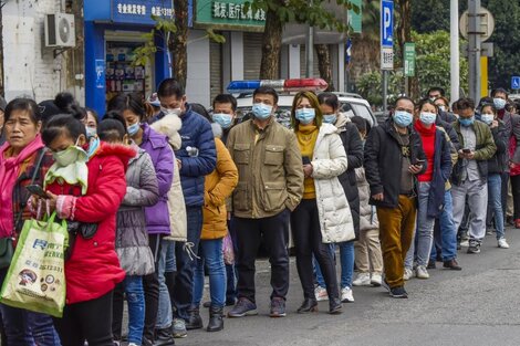 Coronavirus: "Hay que sancionar a quien especule con los precios de barbijos y alcohol en gel"