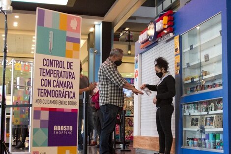 Más aperturas en la Ciudad: sin límites de aforo para shopping, teatros, cines y recitales