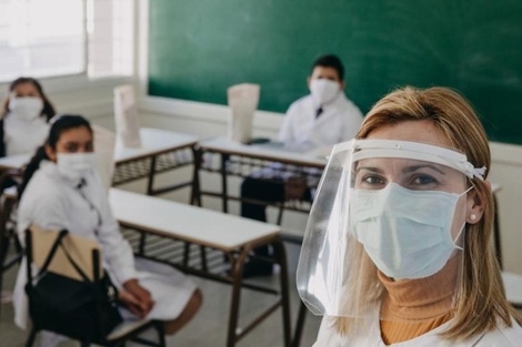 Higiene, grupos de riesgo y horarios: punto por punto, el borrador del protocolo de vuelta a clases presenciales en la Ciudad