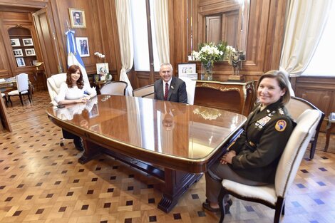 Cristina Kirchner y Jorge Taiana recibieron a la jefa del Comando Sur de Estados Unidos