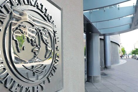 Legisladores de Estados Unidos pidieron al FMI que suspenda la deuda de Argentina